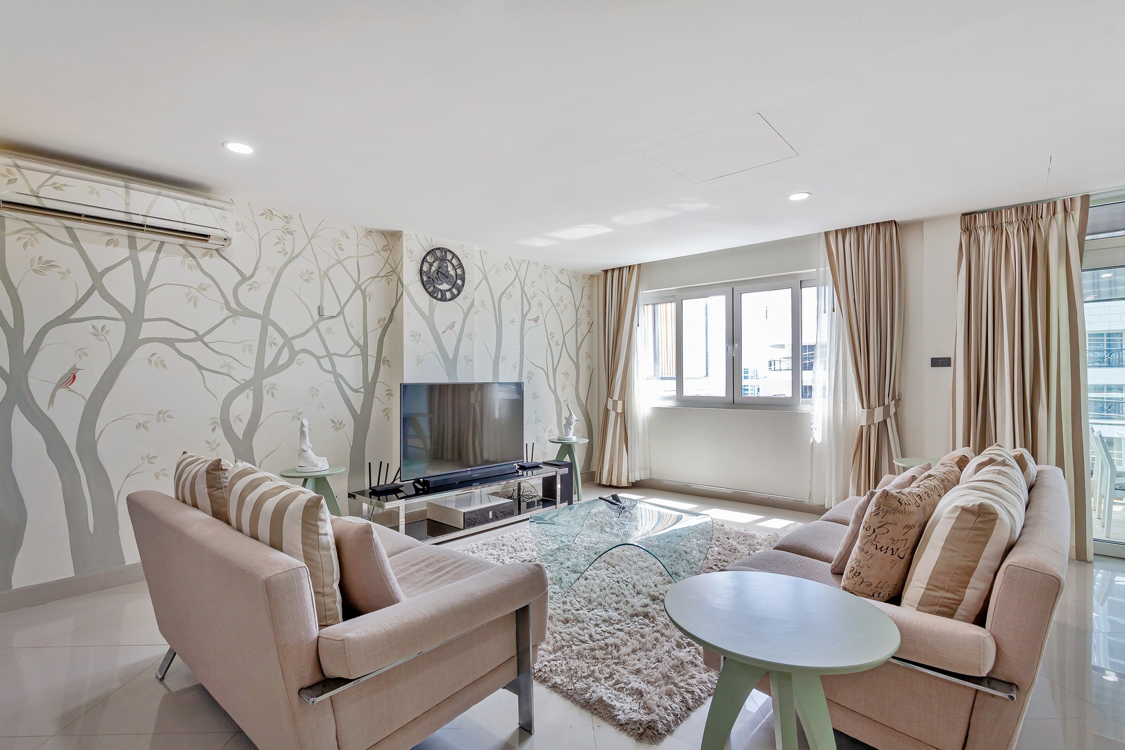 2 Bedroom Penthouse with Private Elevator - 2