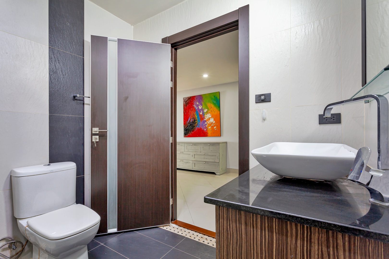 2 Bedroom Penthouse with Private Elevator - 9