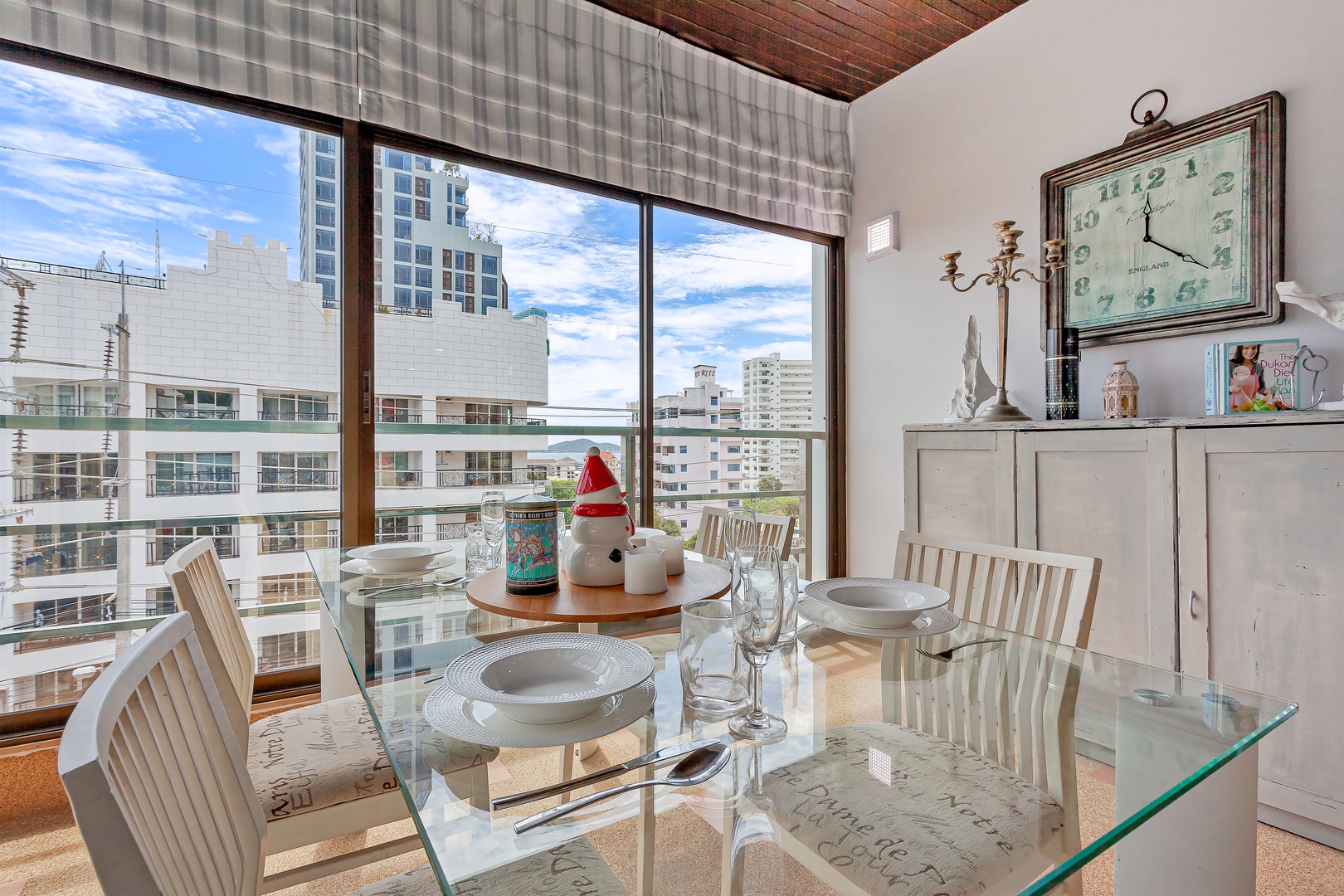 2 Bedroom Penthouse with Private Elevator - 11