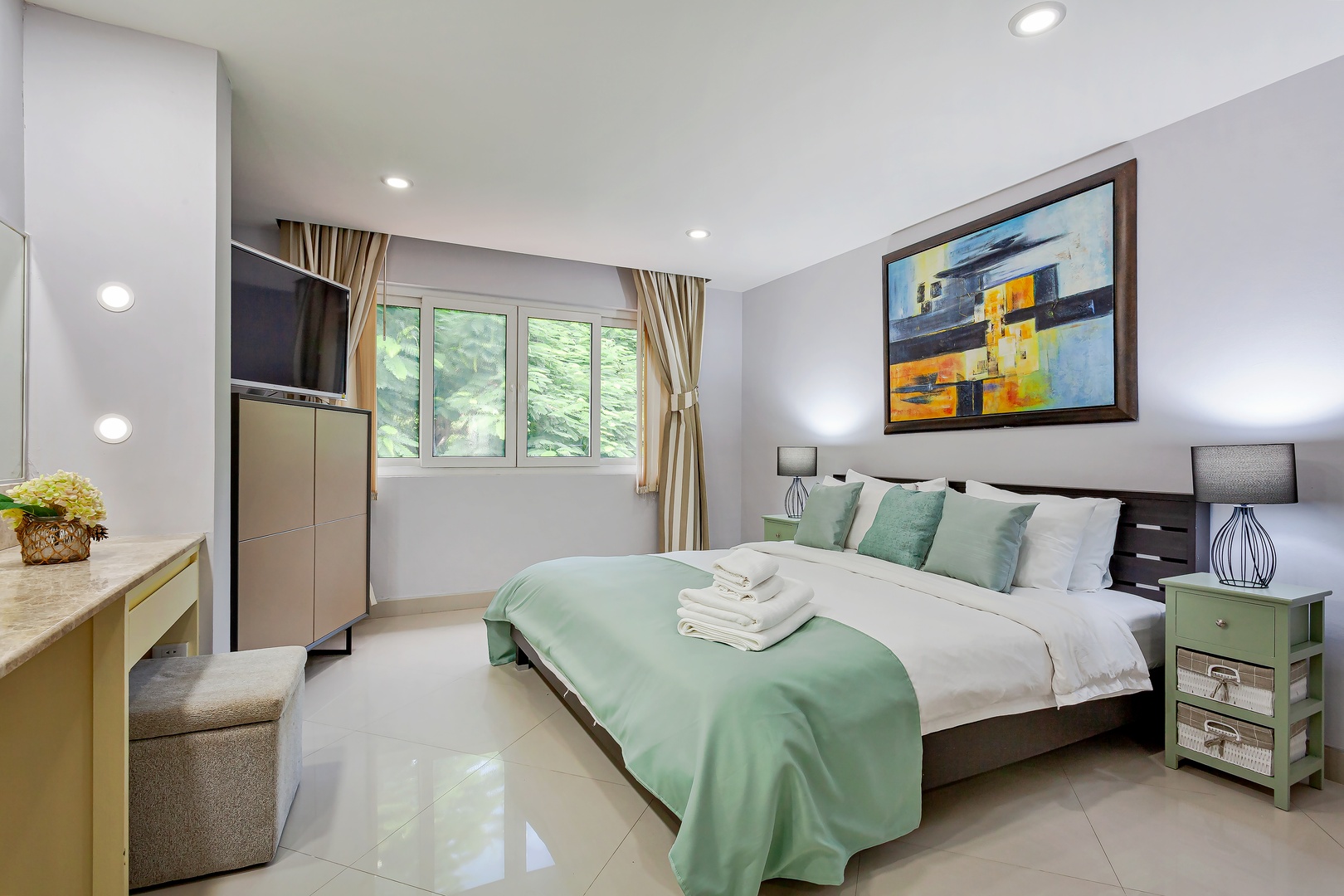 2 Bedroom Penthouse with Private Elevator - 13