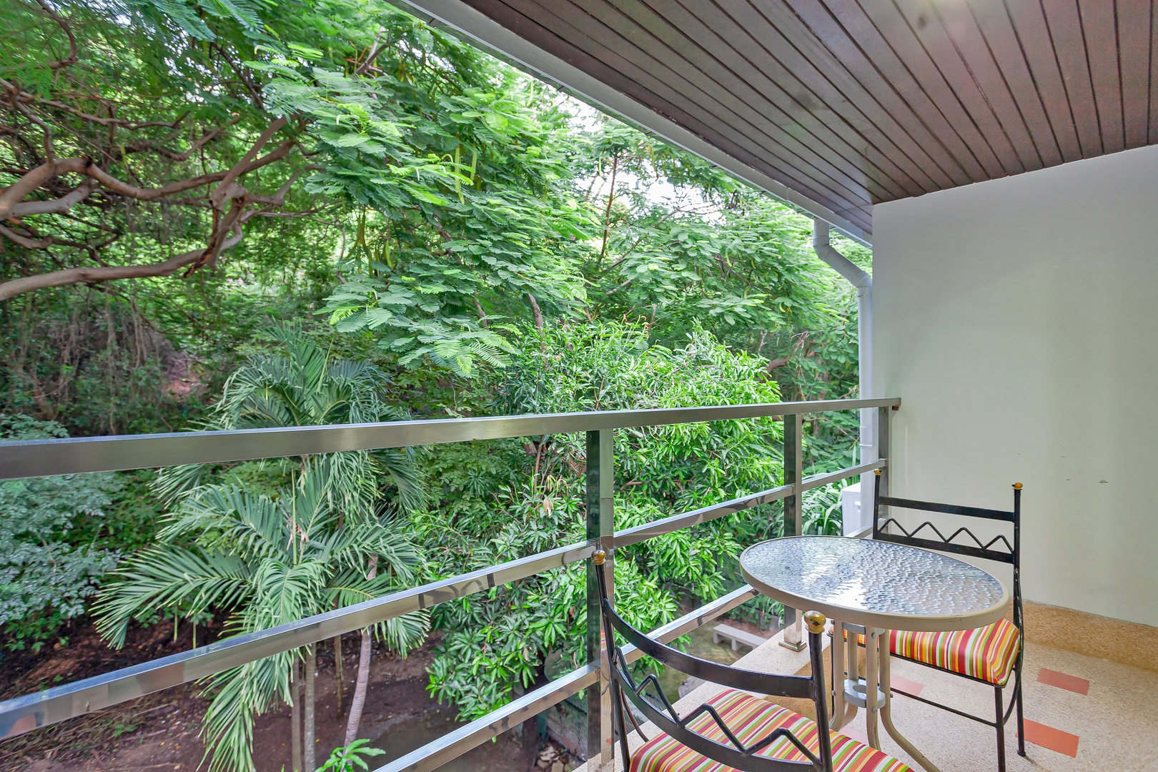 Forest View 1 Bedroom Apartment - 5