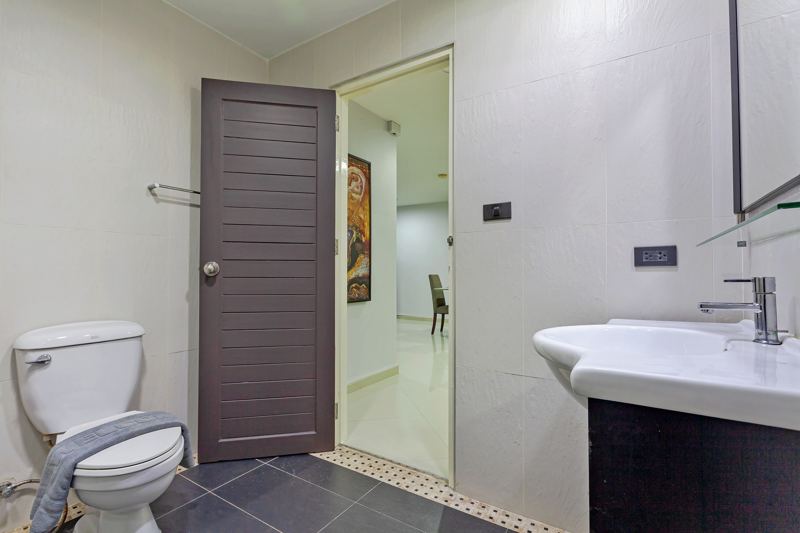 Forest View 1 Bedroom Apartment - 14