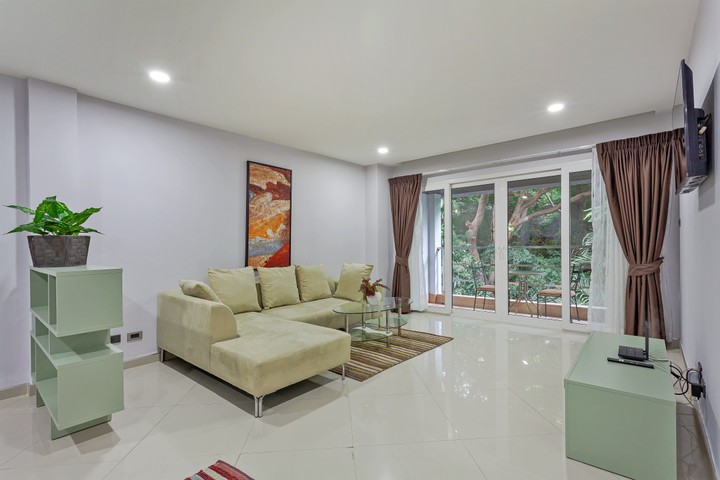 Forest View 1 Bedroom Apartment in Grosvenor House Serviced Apartments in Pattaya, Thailand, per night