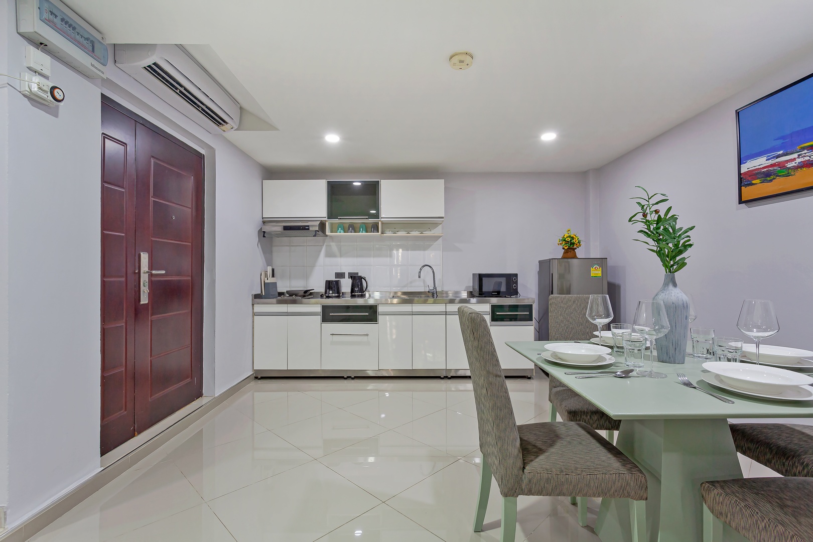 Garden View 1 Bedroom Apartment - 13