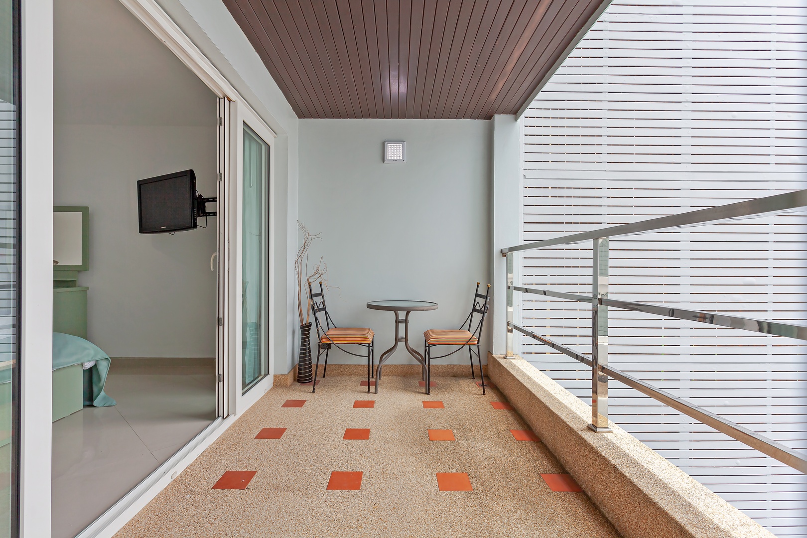 Quality One Bedroom Apartment - 5