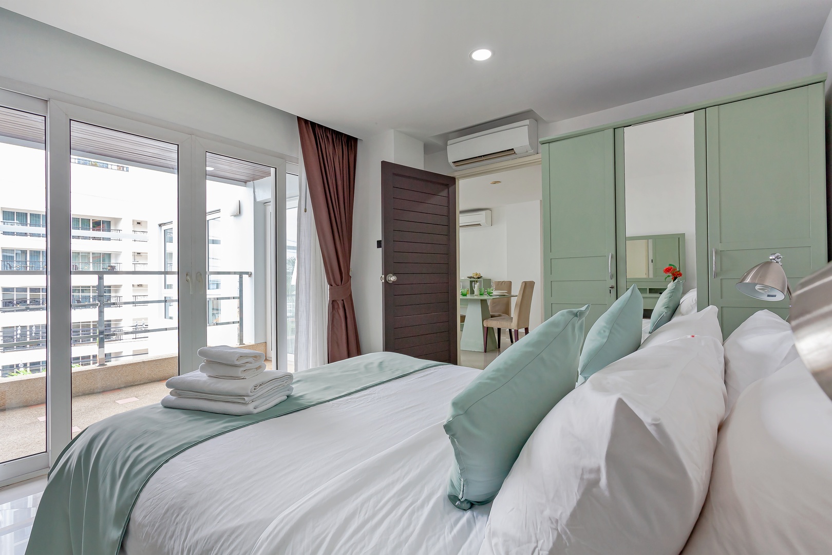 Quality One Bedroom Apartment - 3