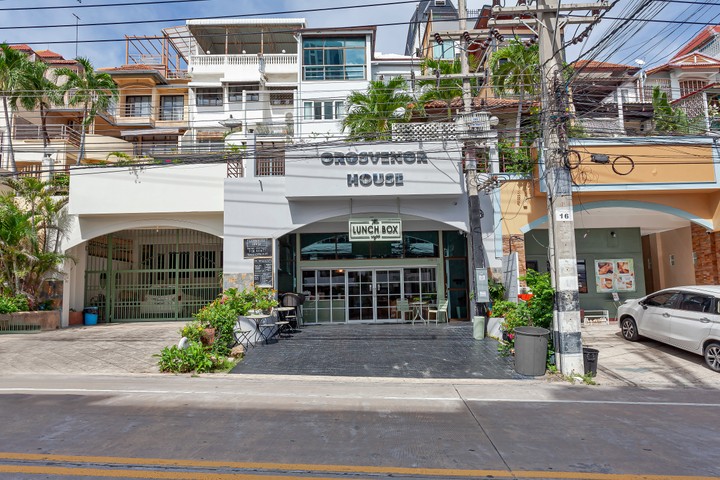 Grosvenor House Serviced Apartments in 338/6 Pratumnak Road, per night